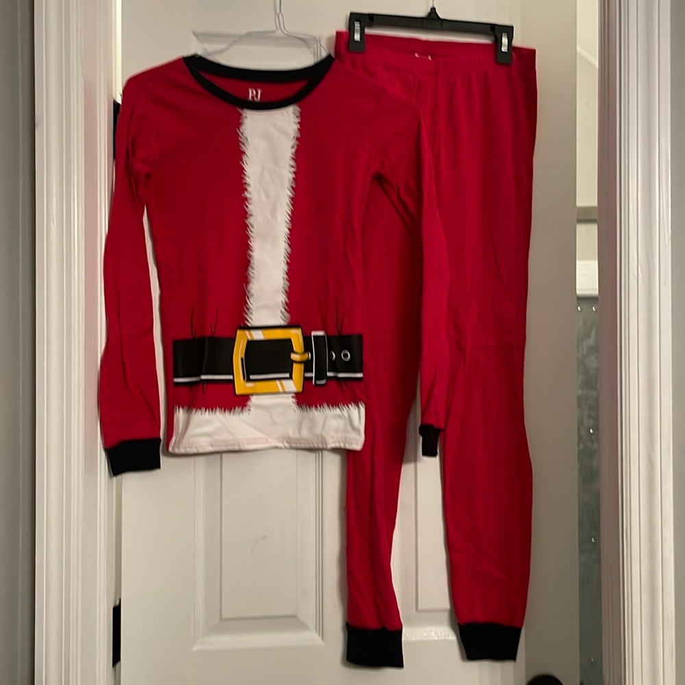 The Children’s Place Santa Suit Christmas pajamas. Sz 16
